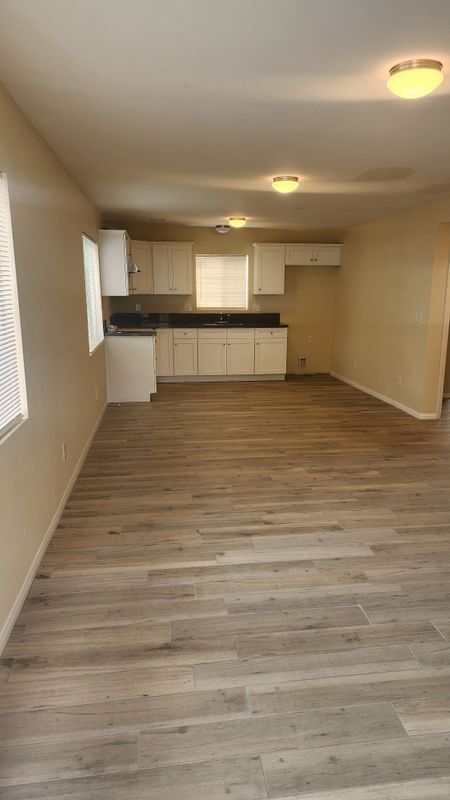 Photo - 1043 W 107th St Unit 1