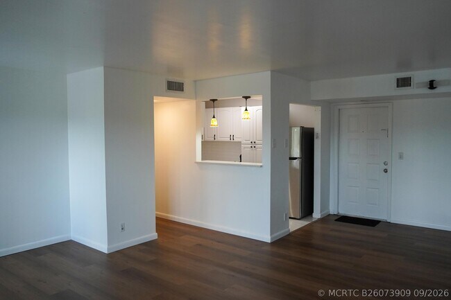 Photo - 3720 N Pine Island Rd Unit 334