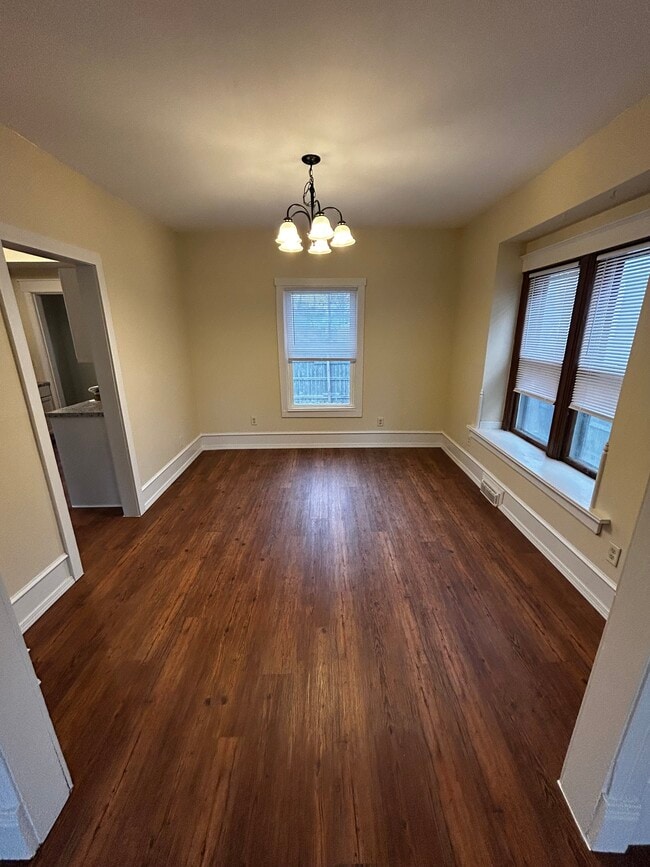 Photo - 328 14th St SE