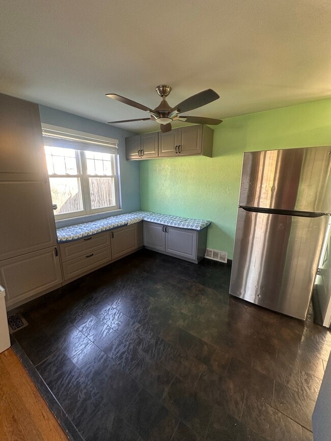 Photo - 206 Valley Vale Dr