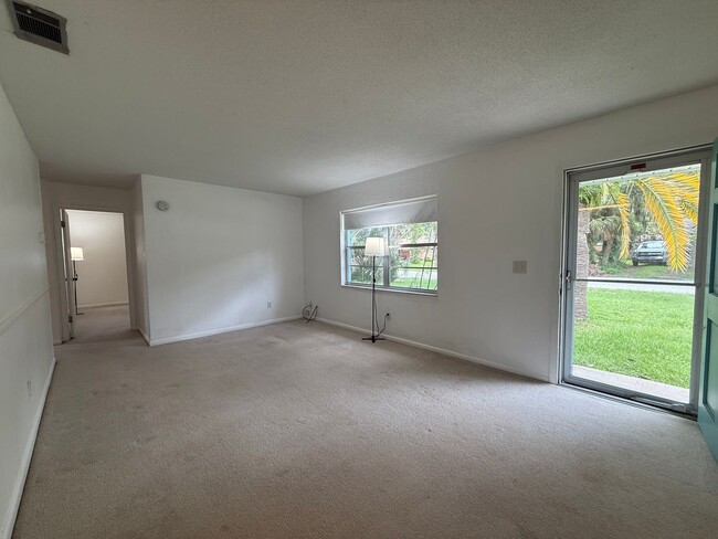 Photo - 2610 Orange Tree Dr