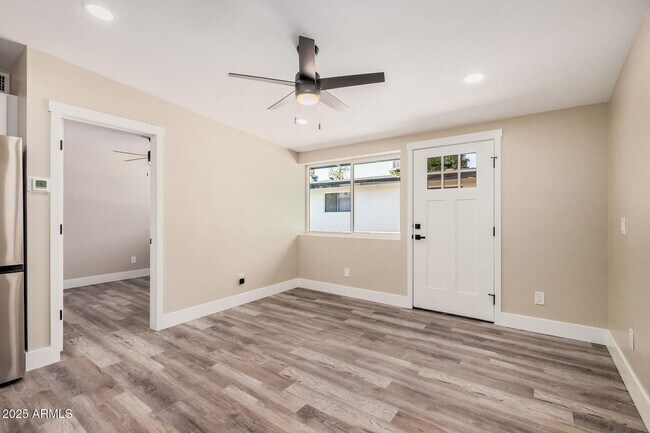 Photo - 3331 N 66th Pl Unidad 3