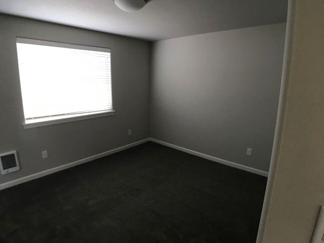 Photo - 957 NW Oak Ave Unit 959 Oak- ADU