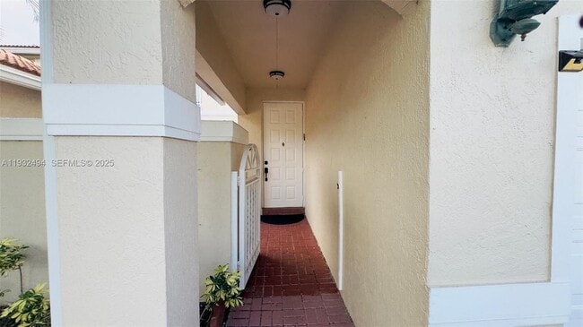 Photo - 1094 Redwood St