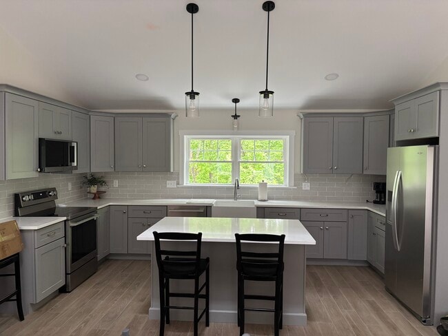 Building Photo - 21 Harris Farm Rd Unit Brand New 1 bedroom apt