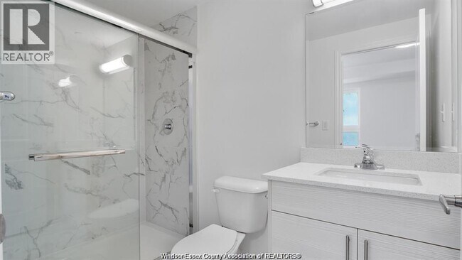 Photo - 1611 Banwell Rd Unité 317