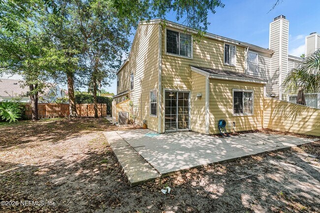 Photo - 330 Sunrise Cir