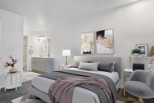 Photo - El Caliente Apartments