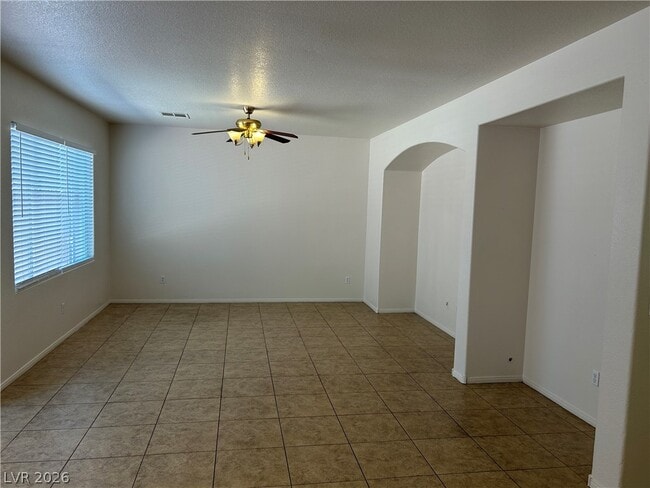 Photo - 10296 Magnolia Tree Ave