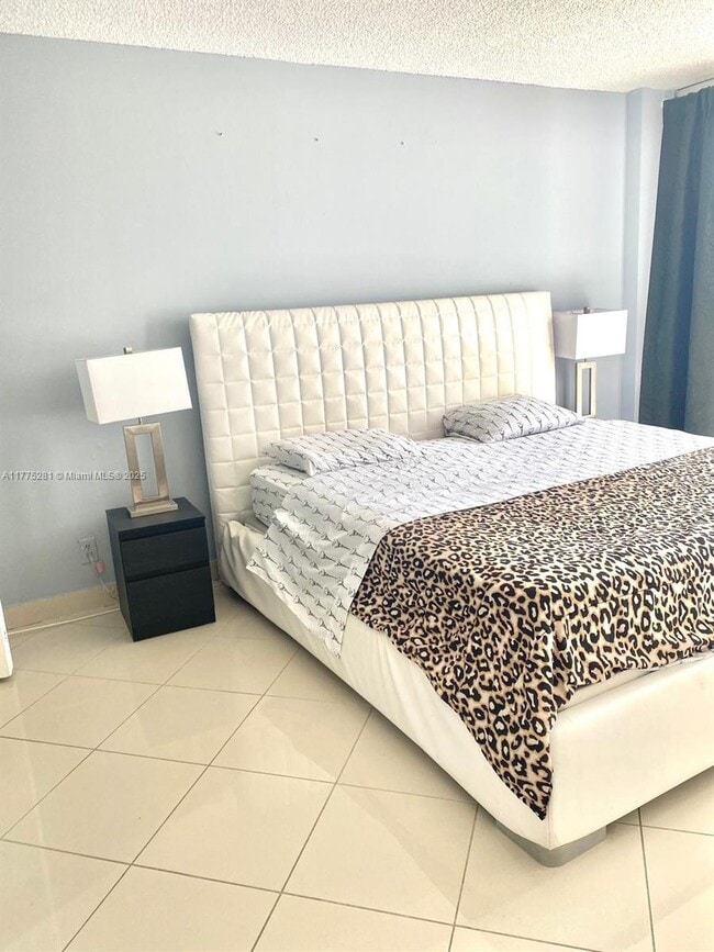 Photo - 16909 N Bay Rd