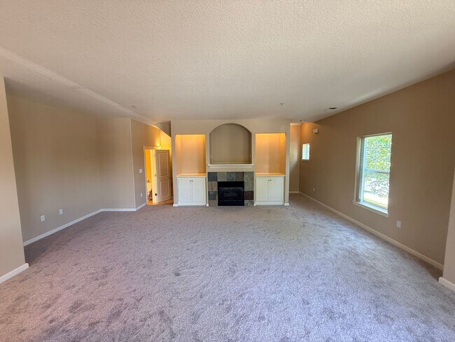 1050 SW 170th Ave