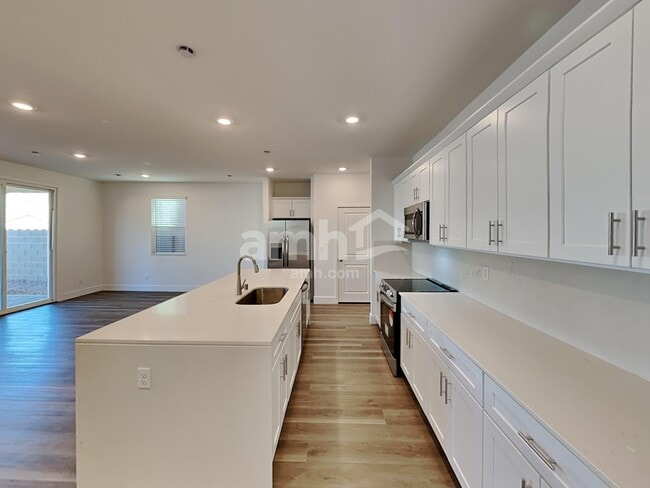 Photo - 6458 Marthas Vineyard Ave