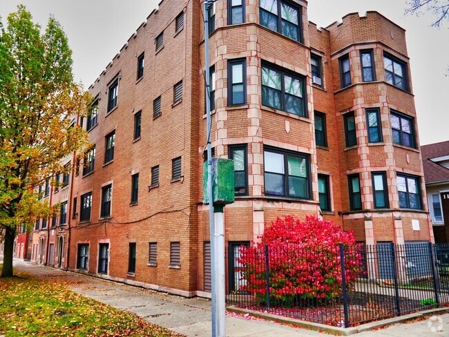 Building Photo - 8103 S Loomis Blvd Unit 3 Rental