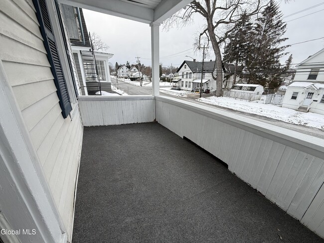 Photo - 172 Kingsboro Ave