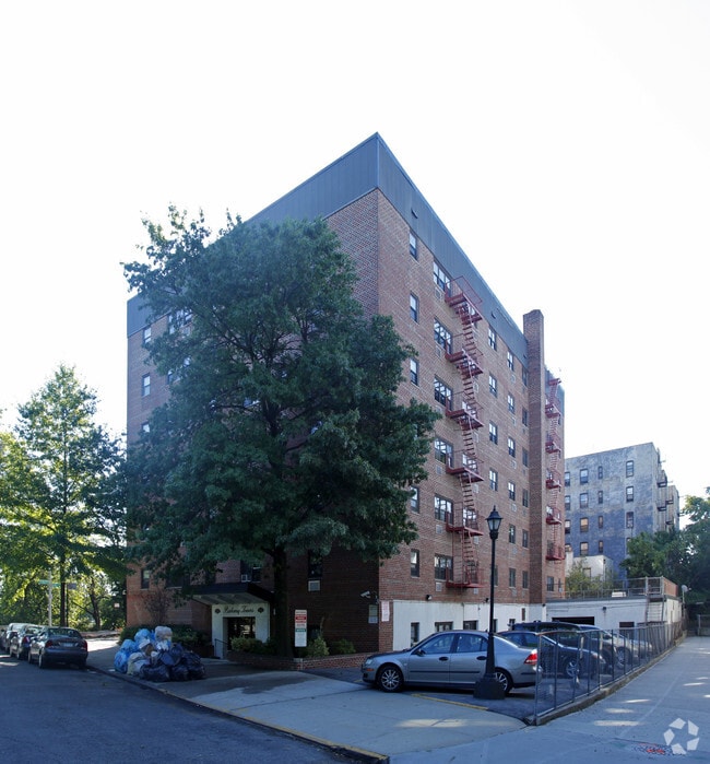 Parkway Towers Apartments For Rent in Bronx, NY