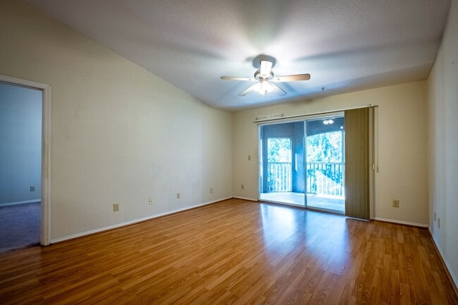 Building Photo - 13810 Sutton Park Dr N Unit 1137 Rental