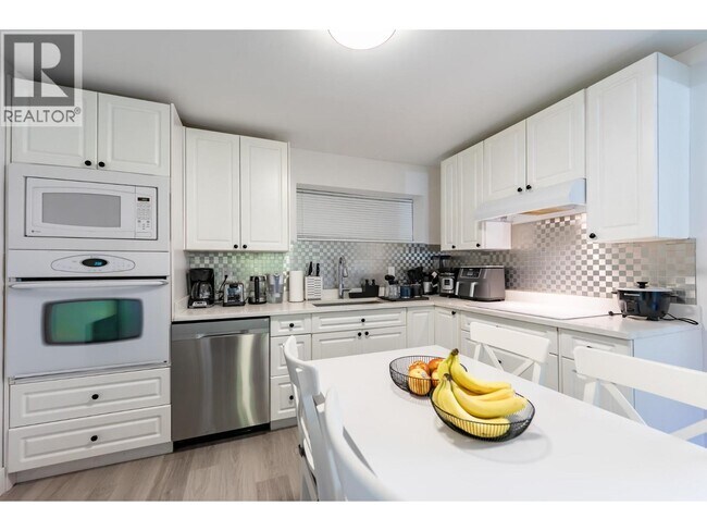 Photo - Garden Suite-4605 PRIME STREET