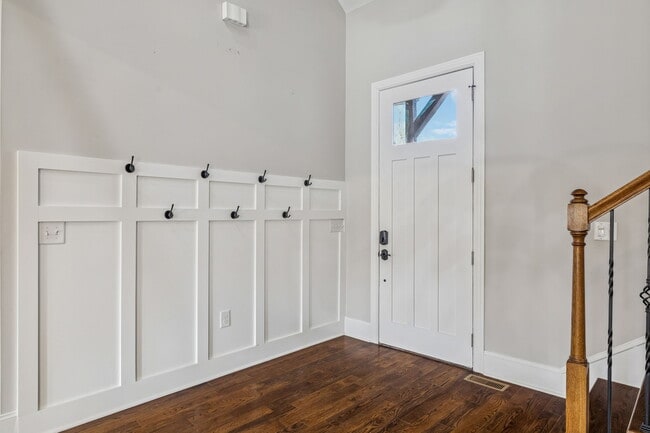 Photo - 594 Lake Haven Dr