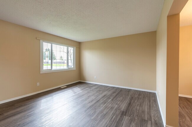 Photo - Jamestown Village