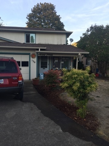 Photo - Spacious townhome