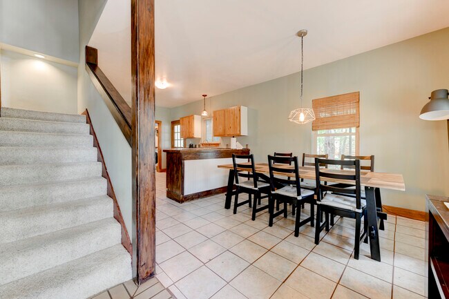 Photo - 13918 Hummingbird Ln