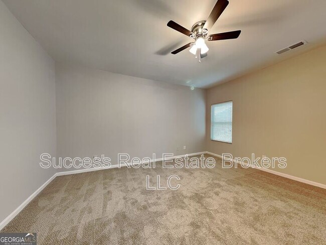 Photo - 65 Timberland Trace Way