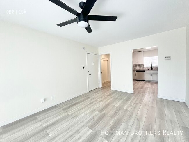 Photo - 254 Normandie Ave Unidad 8