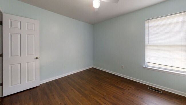3 Bedrooms 3 Bathroom Townhome
