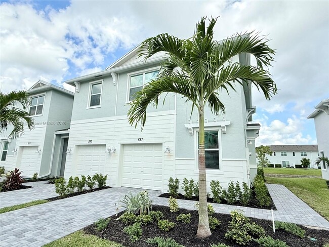 Building Photo - 551 Rivergrass St