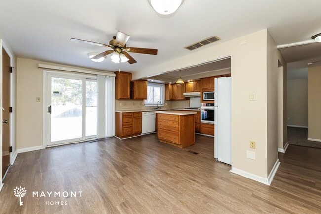 Photo - Inviting 3 Bedroom Home in Fairborn