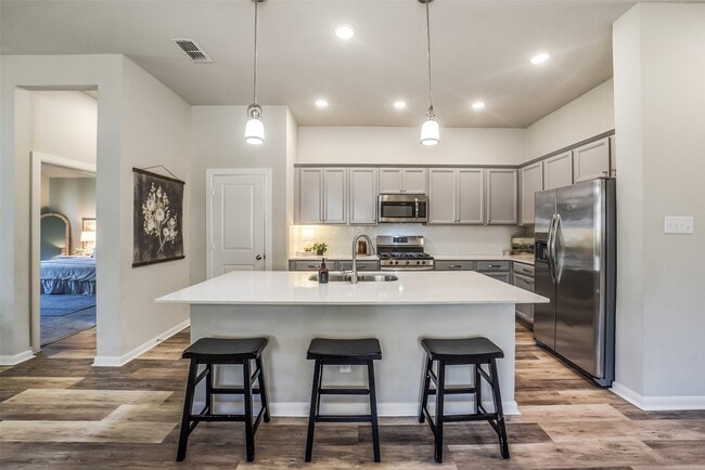 Photo - 10047 Napier Dr