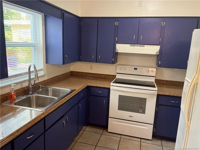 Photo - 2172 NE Pelican Terrace