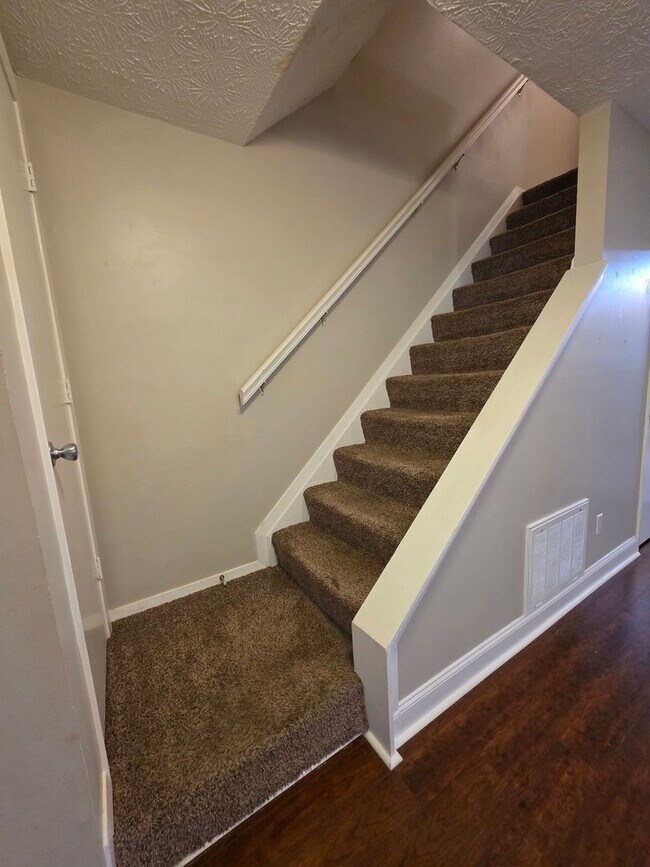 Photo - 2507 Queen Anne Ct