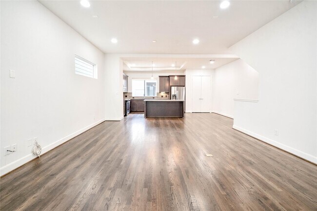 Photo - 341 Eado Park Cir
