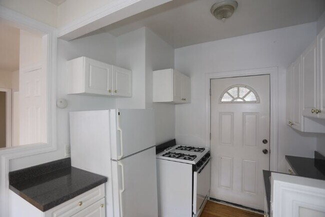 Photo - 3748 N Fremont St Unit W4