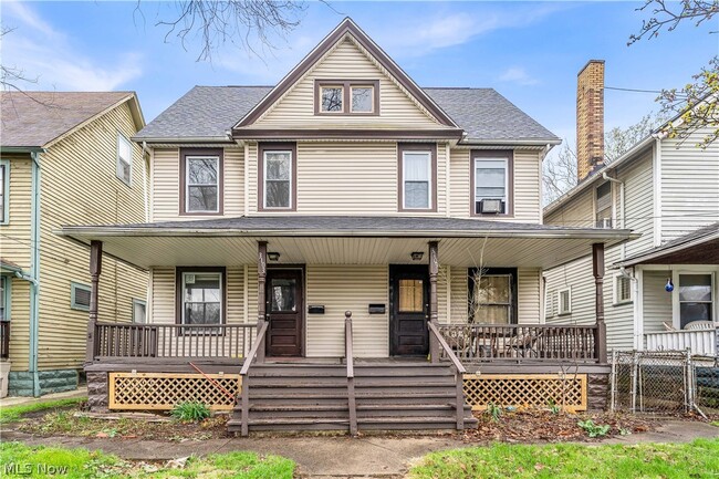 Building Photo - 3103 Bradwell Ave Unit 2