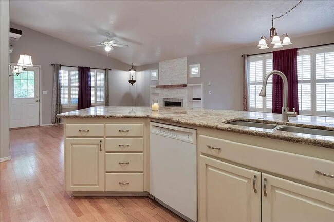 Photo - Sunny & Spacious 3BR/2BA Home with Fenced Yard