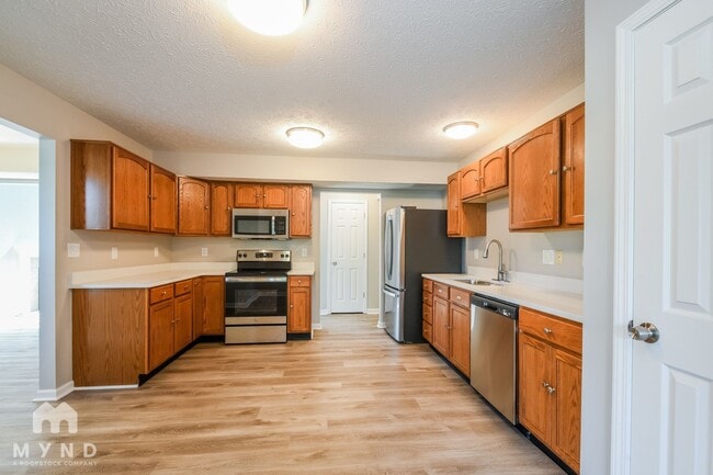 Photo - 16975 Napoleon Ct