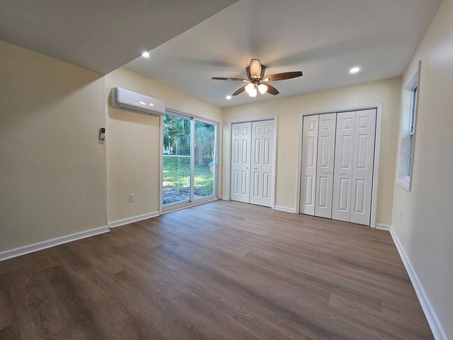 Photo - 203 17th St Unidad 203 17th Street