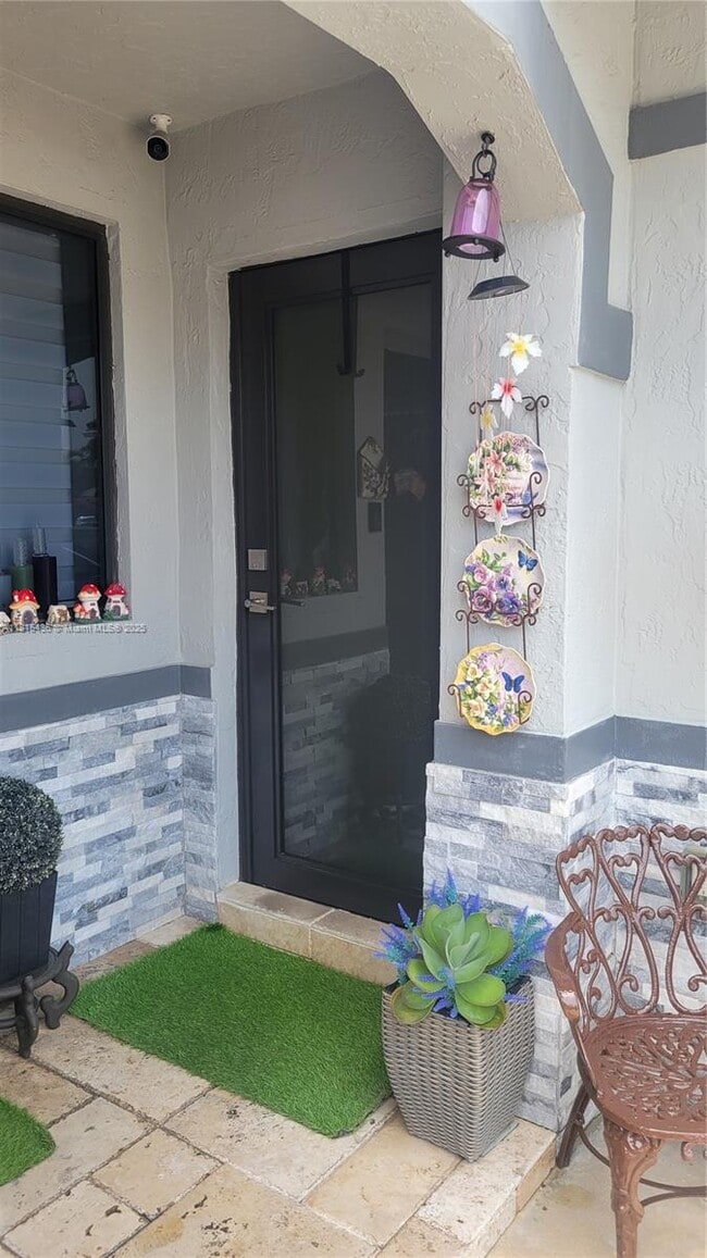 Photo - 17926 SW 144th Ct Apartment