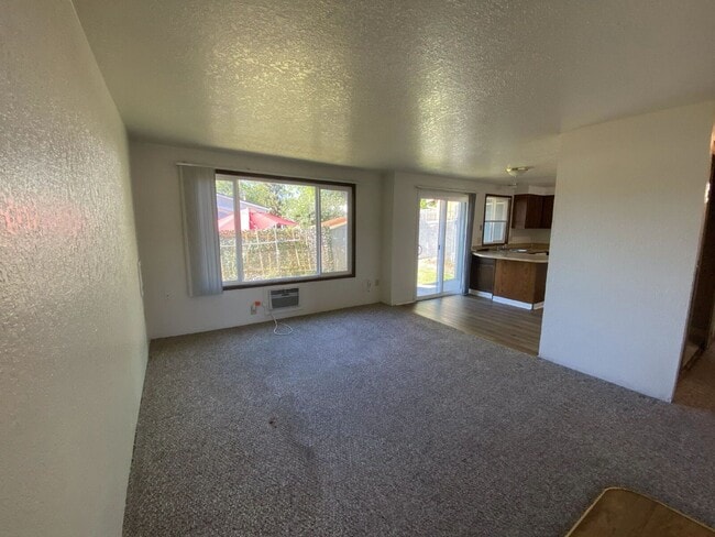 Photo - 152 NE Atkinson Ct Unit 33