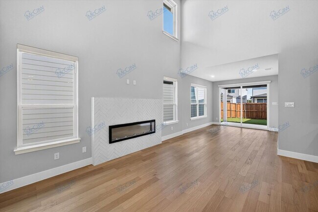 7257 Confetti Ln
