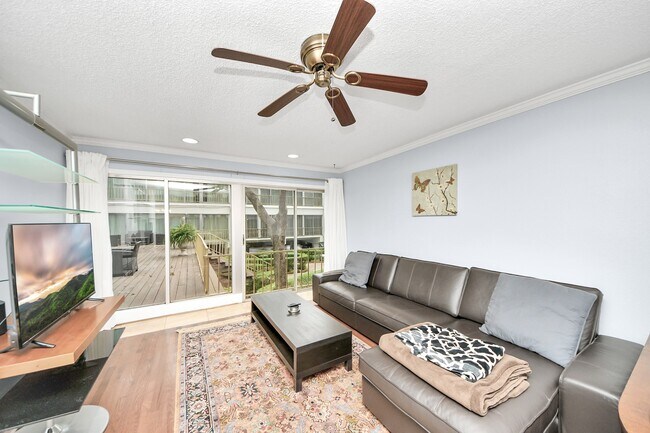 Building Photo - 5050 Ambassador Way Unit 113 Rental