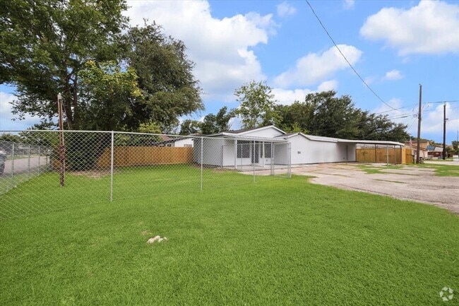 Building Photo - 1514 Mercury Dr Rental