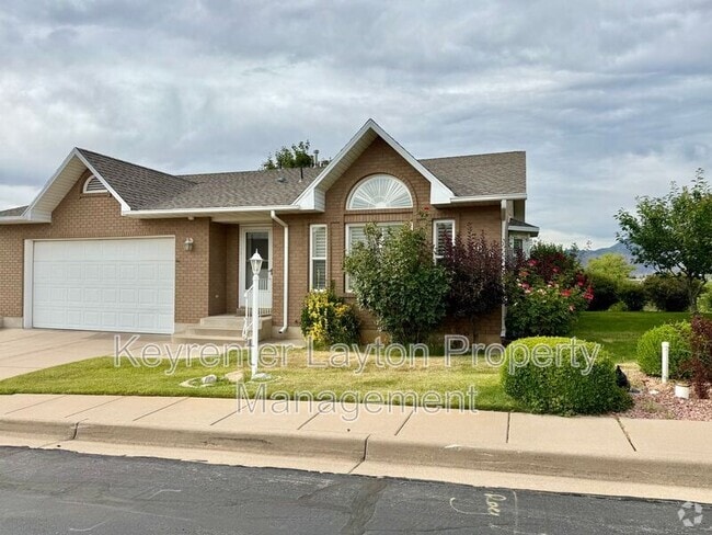 Building Photo - 1070 E 5600 S Rental