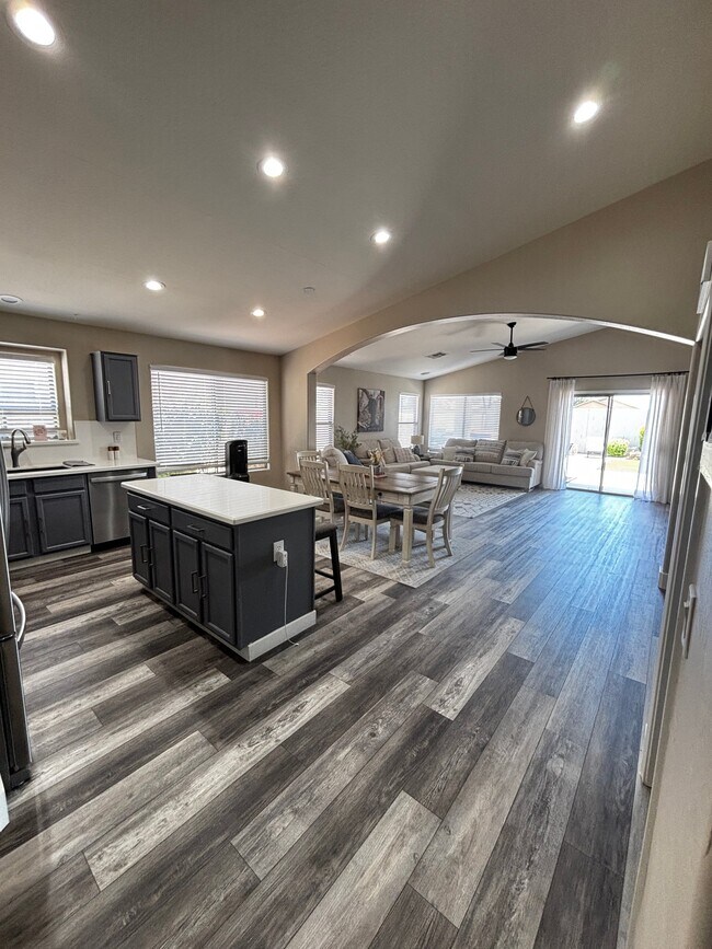 Photo - 34809 N Gurnsey Trail