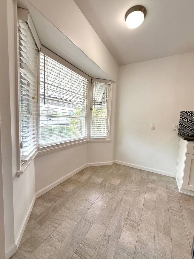 Photo - 1155 N Genesee Ave