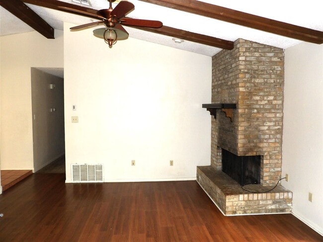 Photo - 4632 NE Dearborn Ave