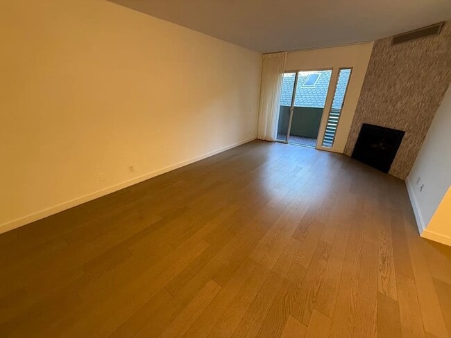 Photo - 850 2nd St Unit 215