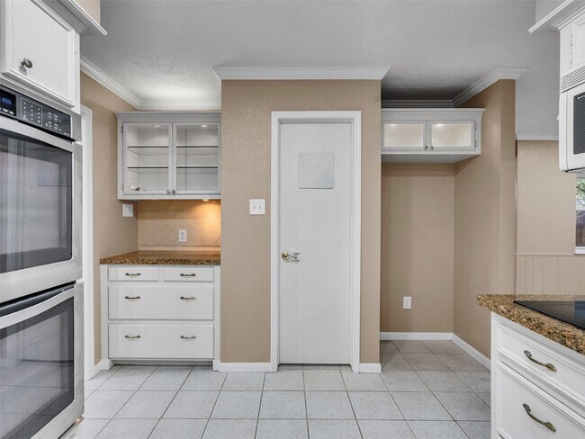 Photo - 6702 Moccasin Bend Dr